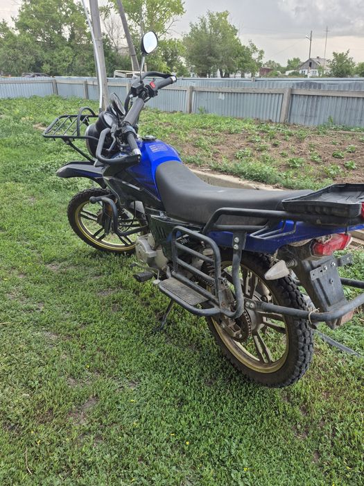 Мотоцикл 200 кубов