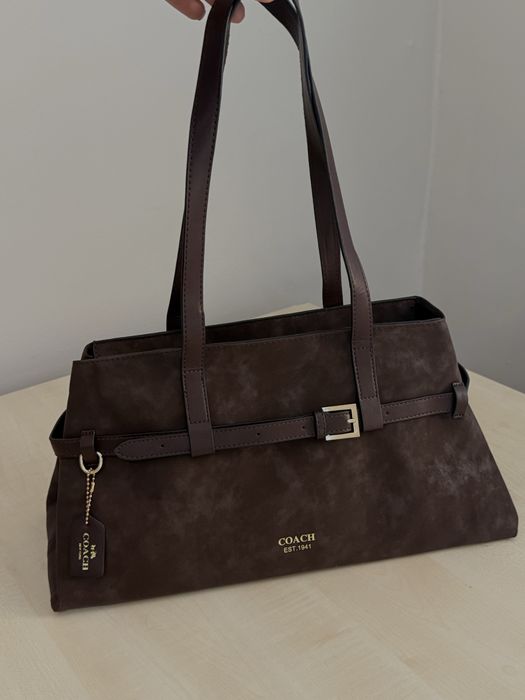 Geantă Coach maro închis, model elegant