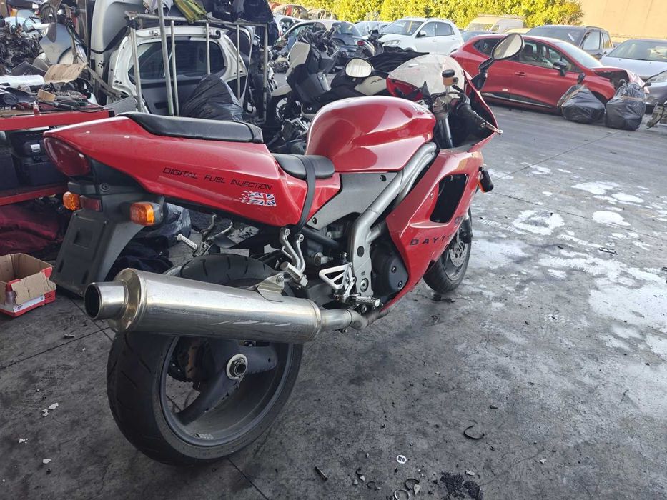 Triumph Speed triple,Daytona,Bonneville ( Триумф Спид Трипъл,Дайтона,Бонвил) -НА Части