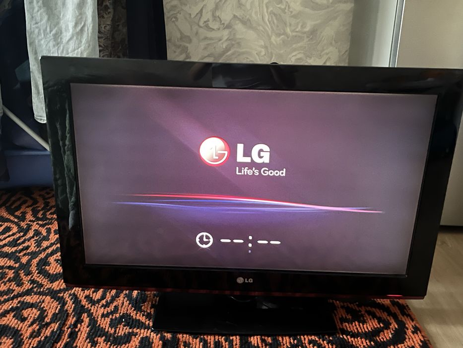 Телевизор lg 32дюйма
