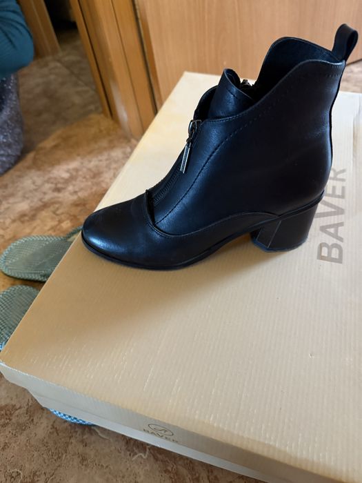 Продам сапоги и полусапоги.