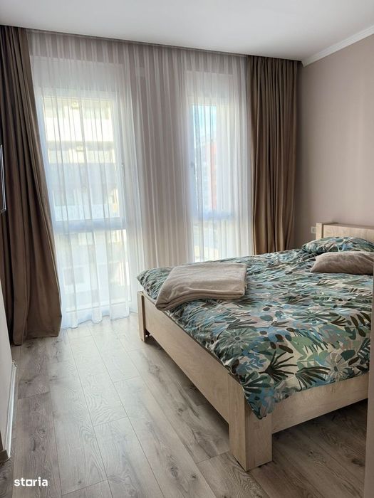 Închiriez apartament cu 3 camere