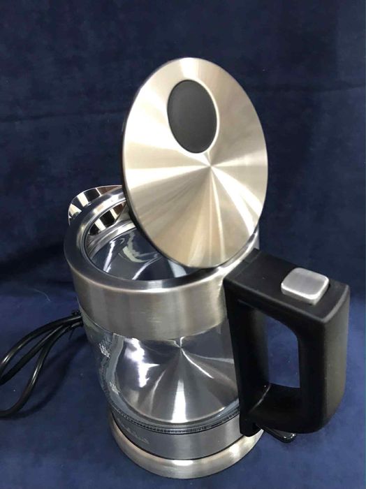 Електрическа кана за вода Severin 1L