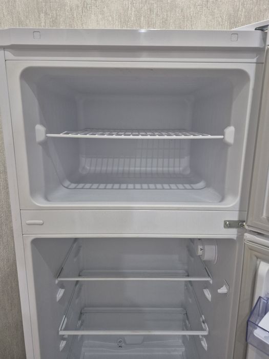 Холодильник BEKO RDSK 240M00W