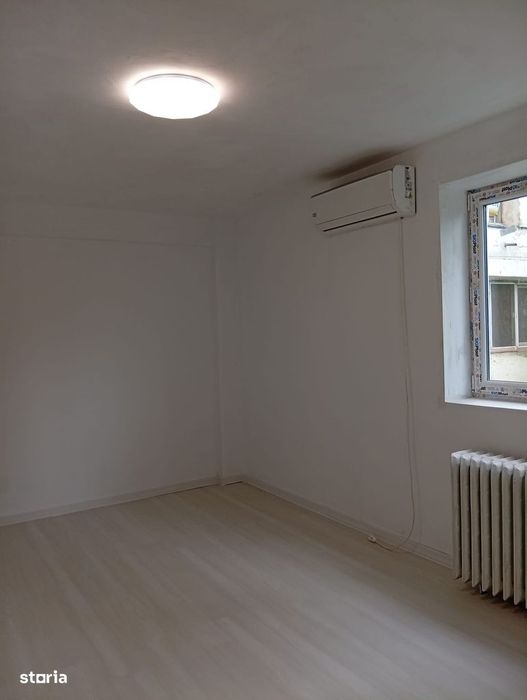 Direct proprietar vand apartament 2 camere , Aleea Lamotesti ,Berceni!
