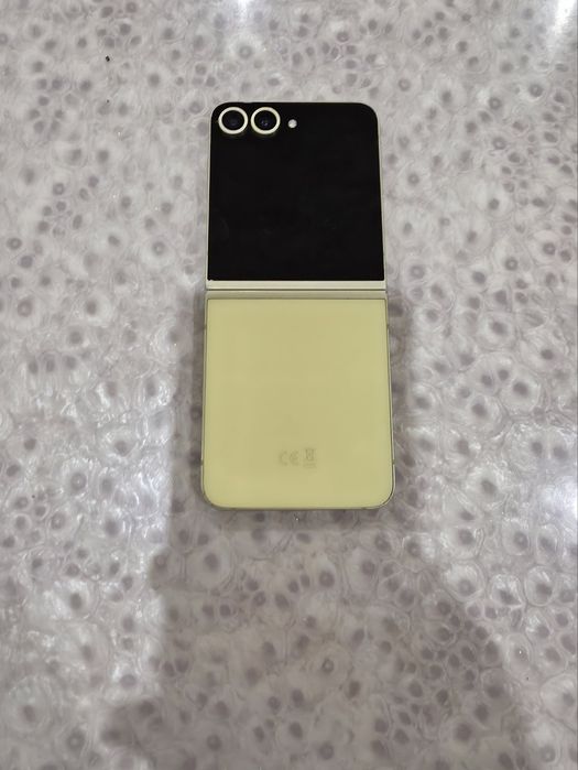 Samsung z flip 6 256gb