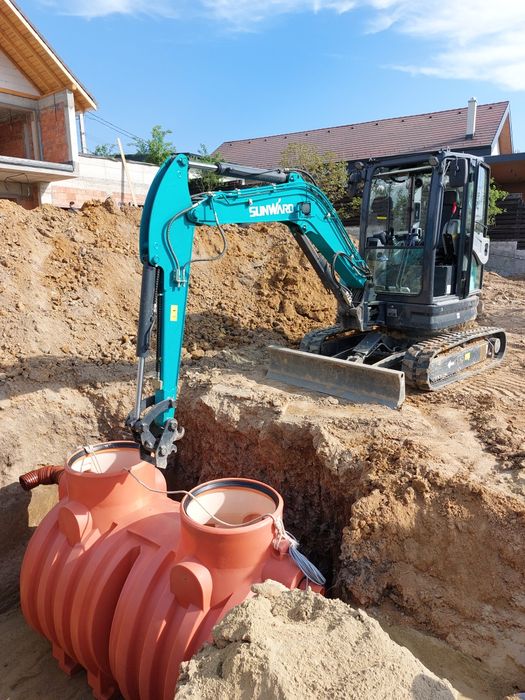 Lucrari Miniexcavator si bascula cu macara Cluj-Napoca