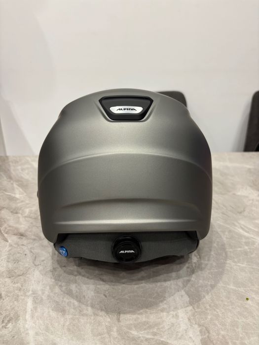 Ски каска ALPINA