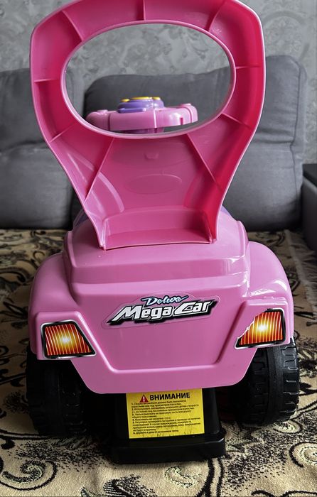 Машинка-каталка толокар