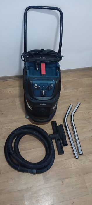Продам строительный пылесос ALTECO
