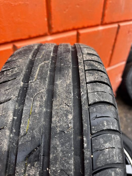 Продам комплект летних шин