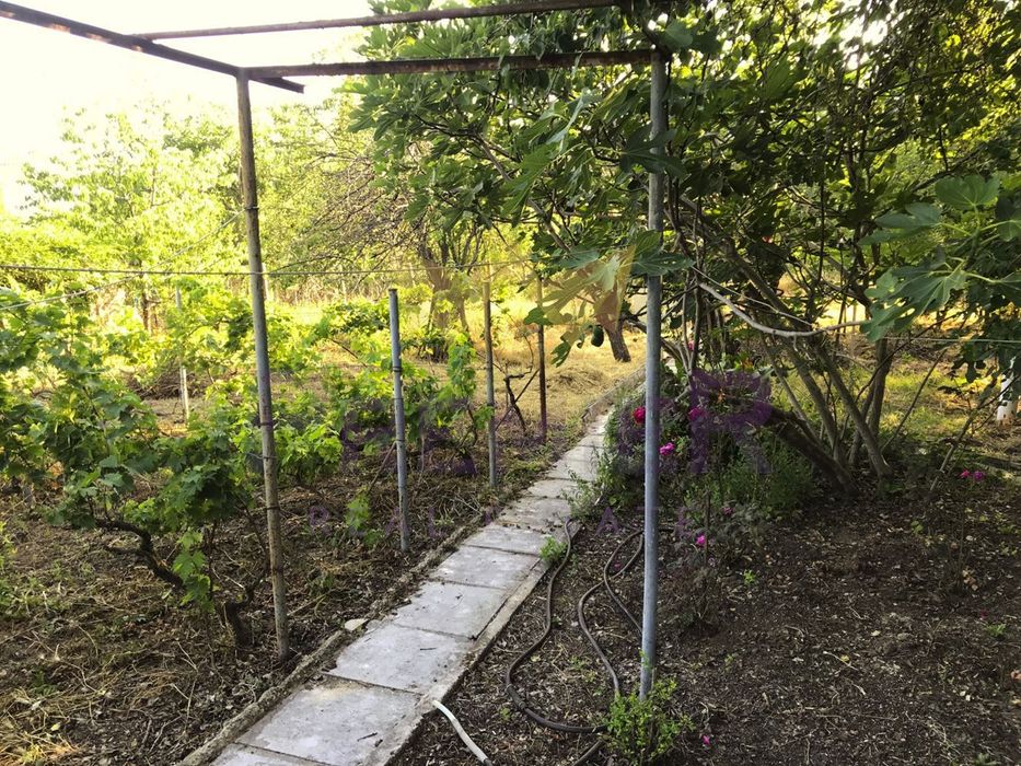 Дава се под наем Къща в Варна, м-т Сотира - 100 кв.м за 433.5 € - Снимка #6