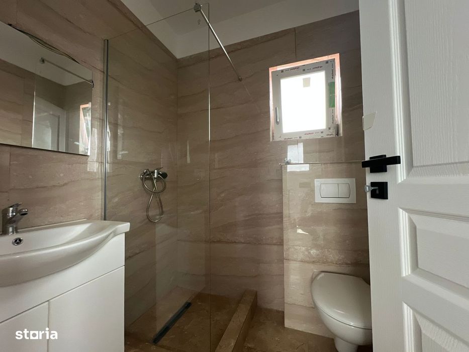 OFERTA EXCLUSIVA: Vila superba, teren generos, strada asfaltata