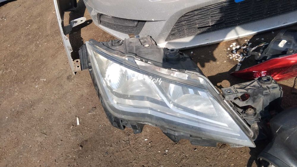 Far stanga/dreapta Seat Leon an 2014