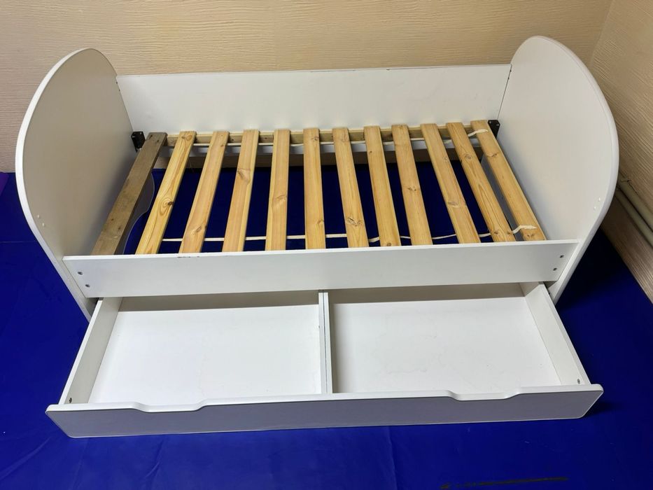 Продам детскую кровать