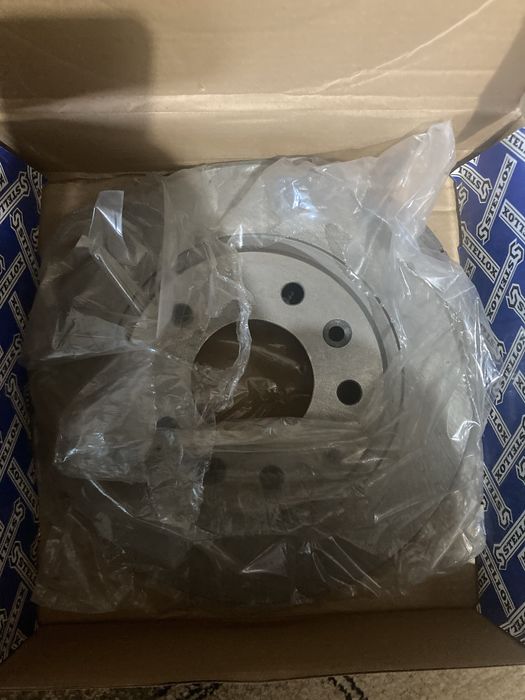 Продам запчасть 15,000