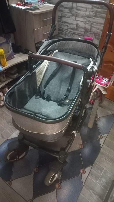 Продам детскую коляску