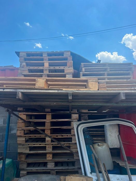 Палеты 1800 тг  продаю