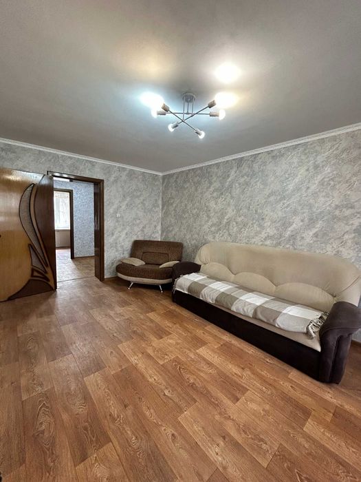 Срочно продам 3- х комн квартиру