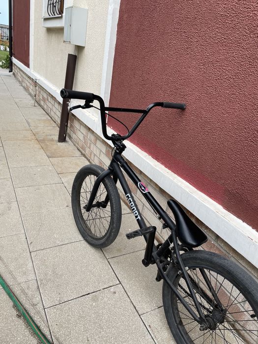 Продам велосипед BMX (для трюков,катания)