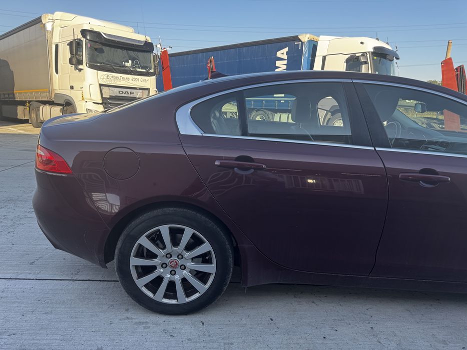 Jaguar XE 2.0D 2016