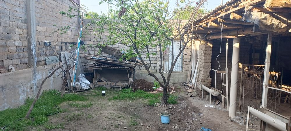 Uy sotiladi Eshonguzarda