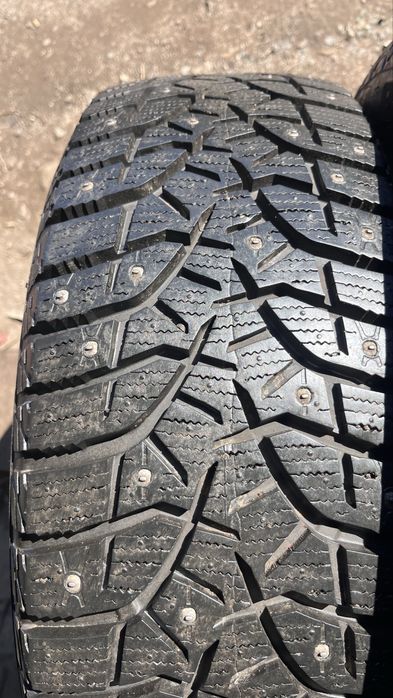 225/60 R17 Bridgestone 4шт