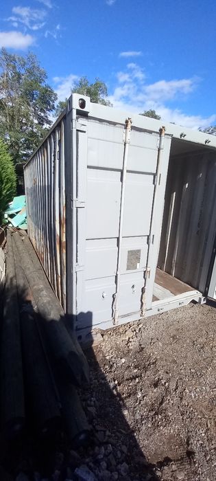 Container maritim depozitare