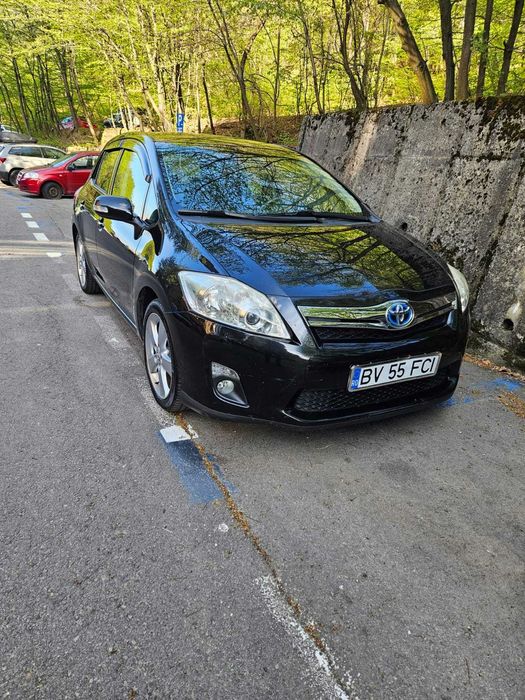 Tayota Auris Hibrid