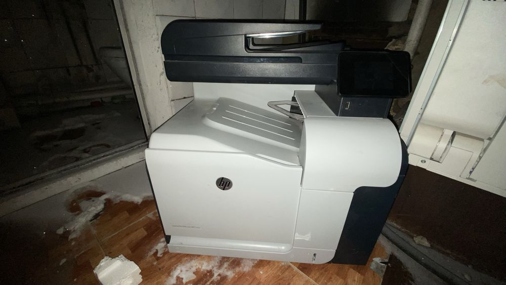 Принтер продам бу один рабочий другой нет