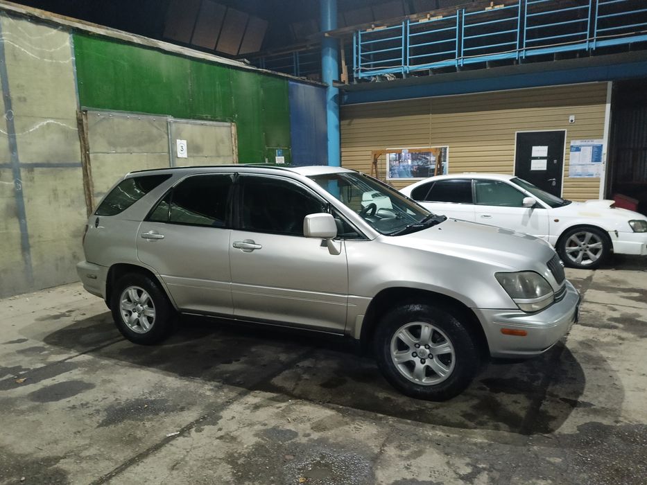 Продам Лексус РХ 300