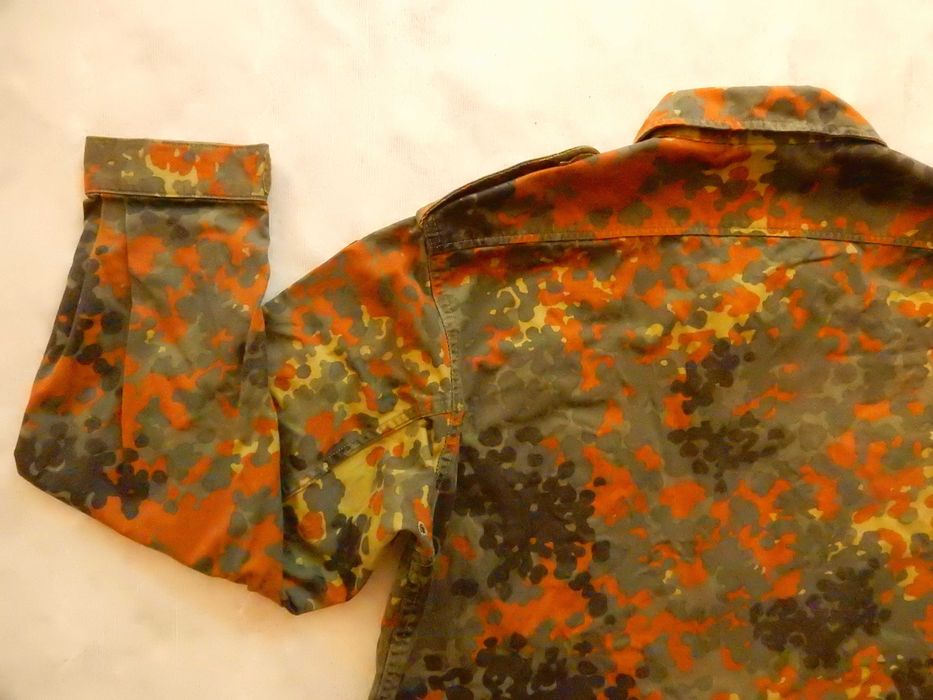 Camasa de camuflaj NATO Standard. Marime S. Impecabila, ca noua.