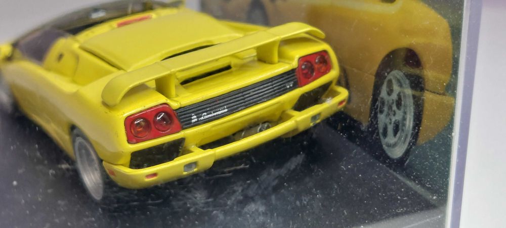 Метални модели 1:43