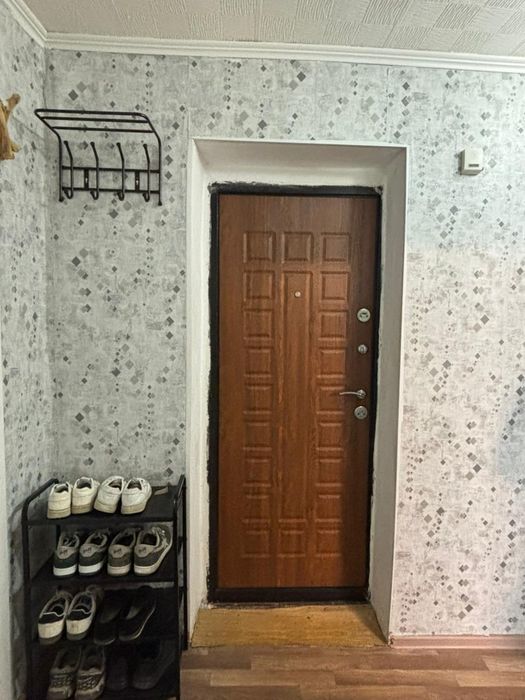 ПРОДАМ КВАРТИРУ 6 микрорайон, 62 дом