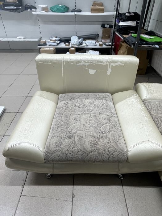 Отдам  два кресла