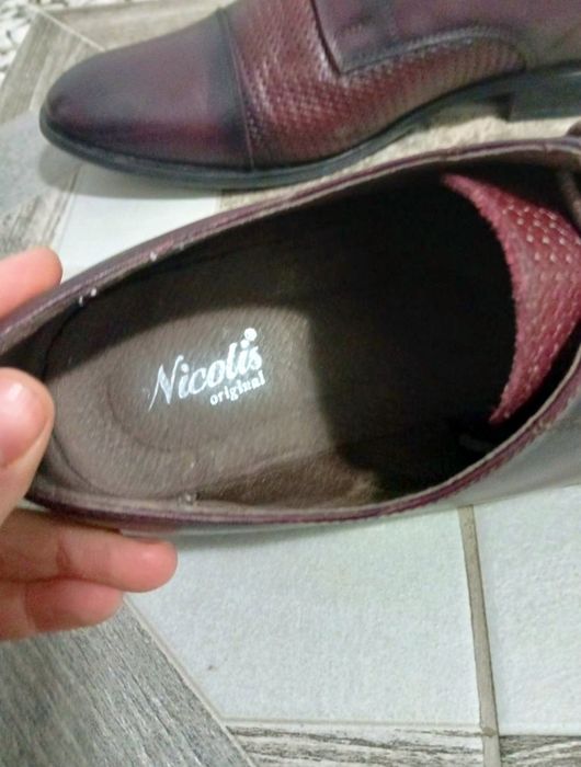 Pantofi bărbați!