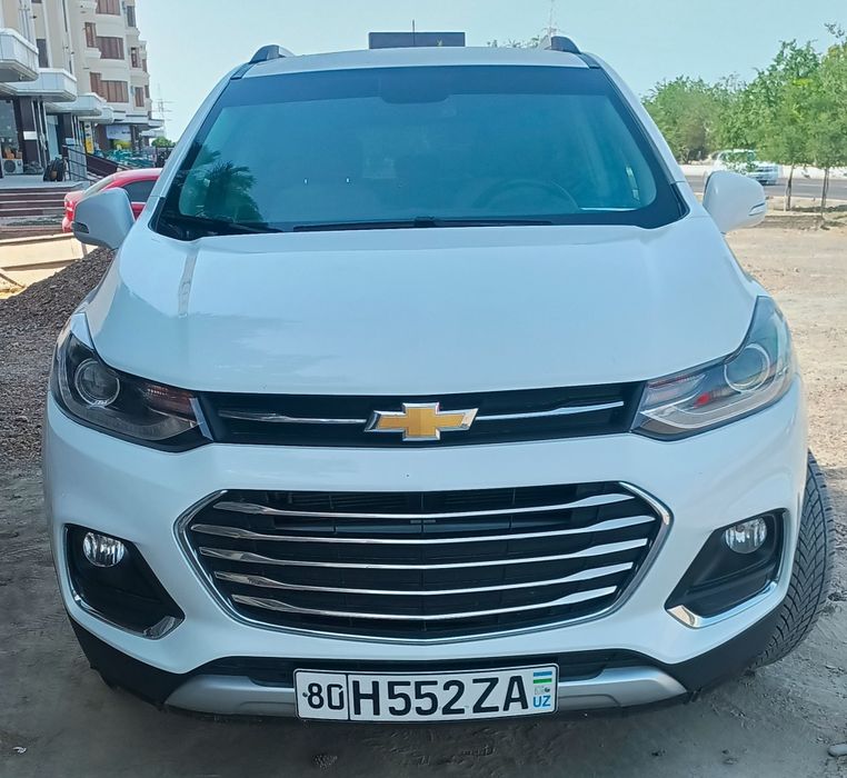 Трекер машинаси тез сотилади