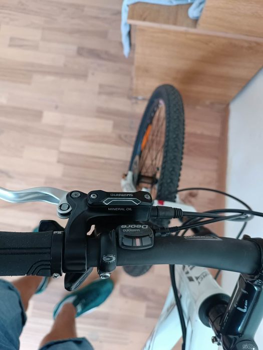 Vând bicicleta sau schimb