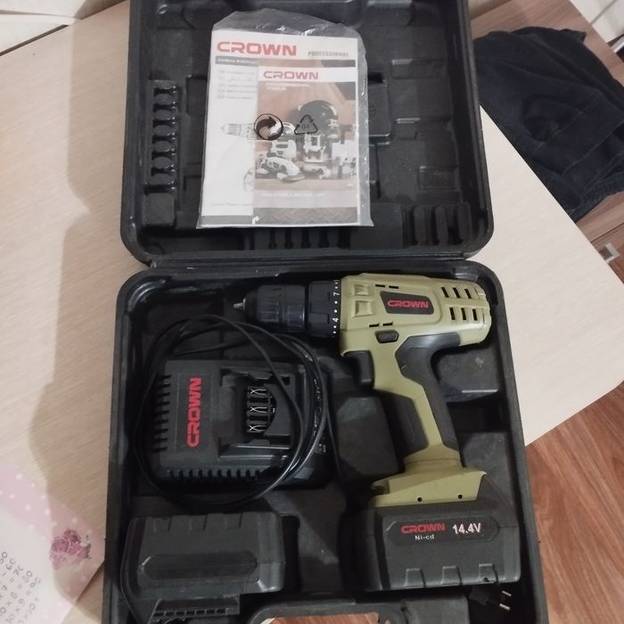 Шуруповёрт CROWN