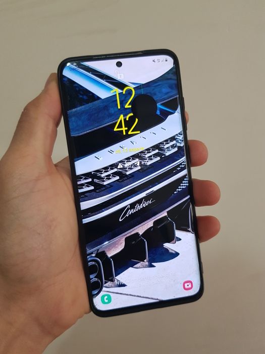 Samsung S20 в хорошем сост