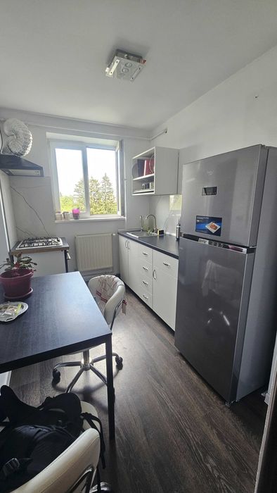 Apartament 4 camere vedere 2 parti renovat, direct de la proprietar