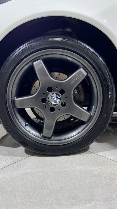AMG оригинал разноширы R18