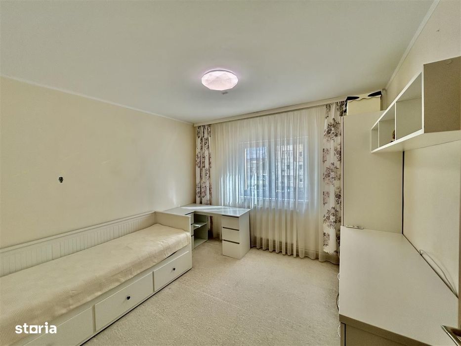 Apartament de închiriat în Sibiu – 3 camere, decomandat, 2 băi, 80 mp