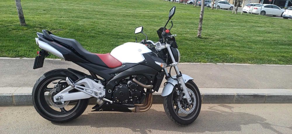 Vand Suzuki GSR 600 din 2007