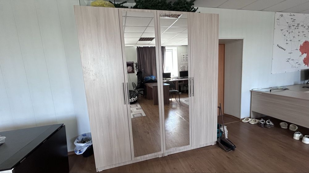 Офисные столы в отличном состоянии