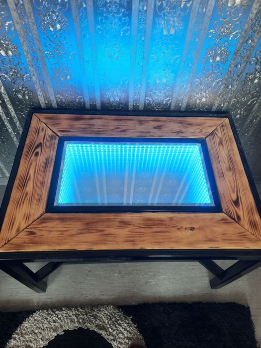 Продам журнальный столик