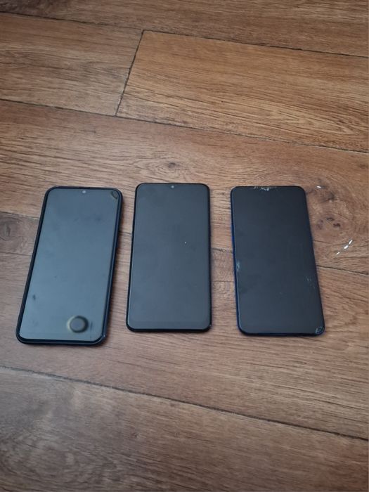Телефоны на запчасти (2 Samsung, 1 oppo)