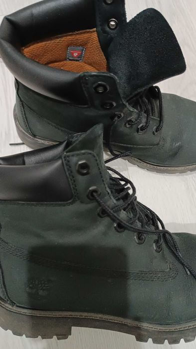 Продаю ботинки тимберленд,подростковые