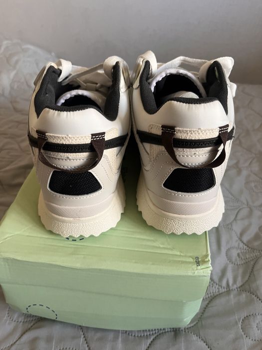 продам Off white sponge