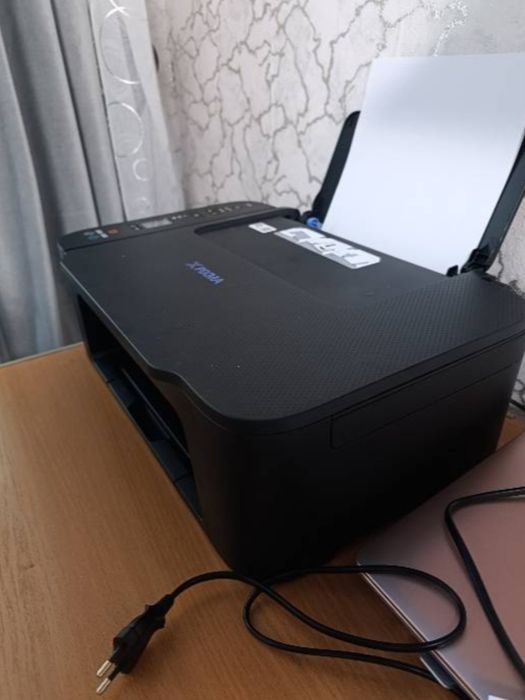Продам принтер цветной